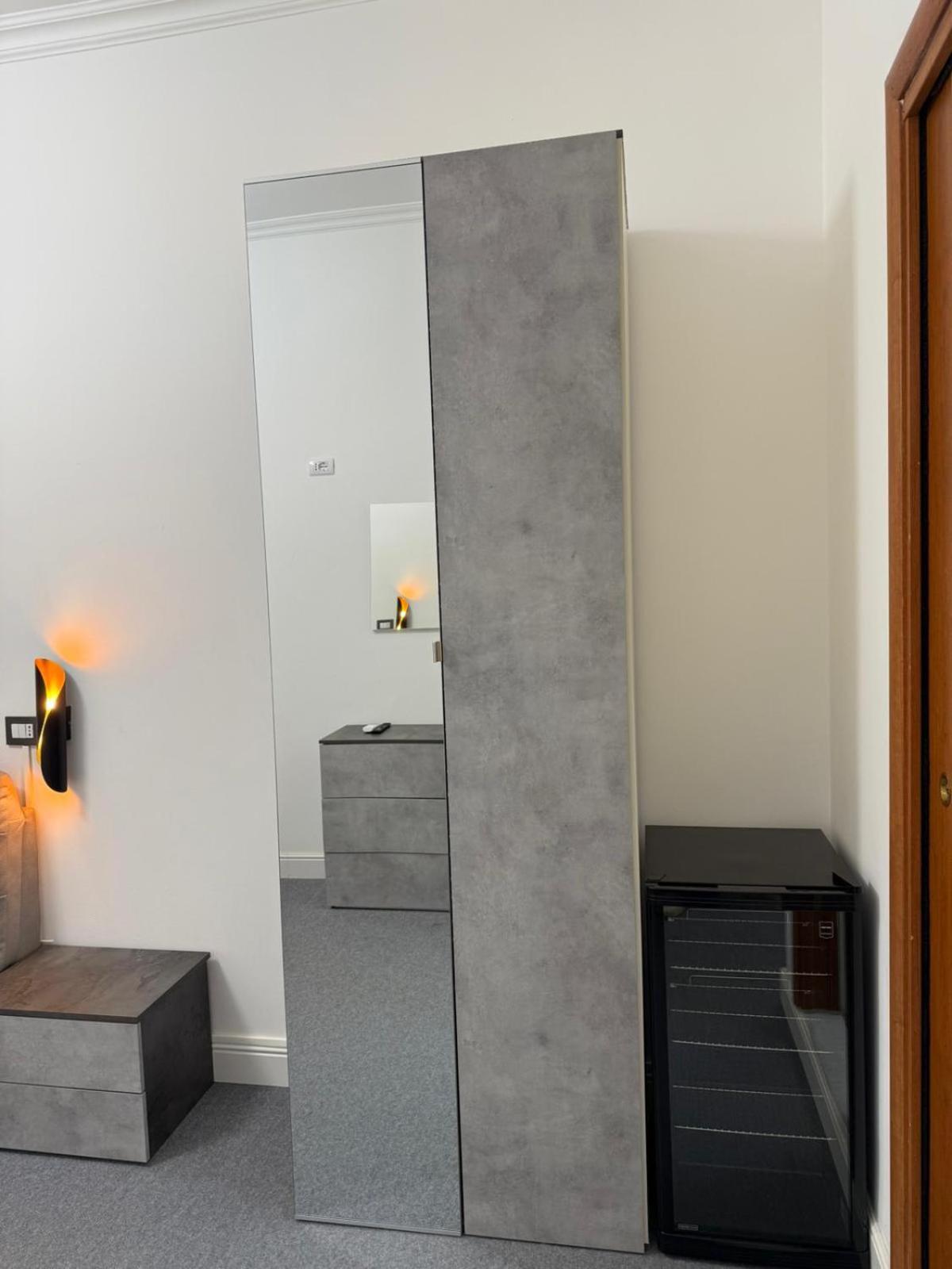 Rosa Italia Hotel Roma エクステリア 写真
